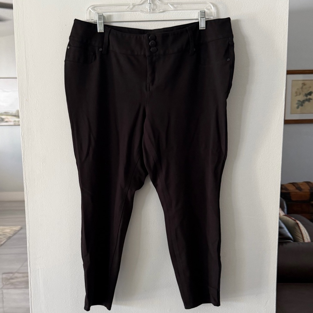 Torrid Classic Black Dress stretch Pants size 18 short